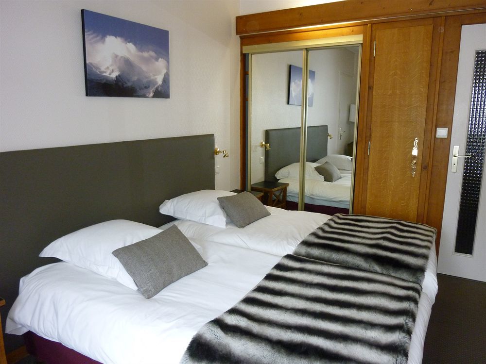 Hotel Restaurant La Couronne Chamonix Exterior photo